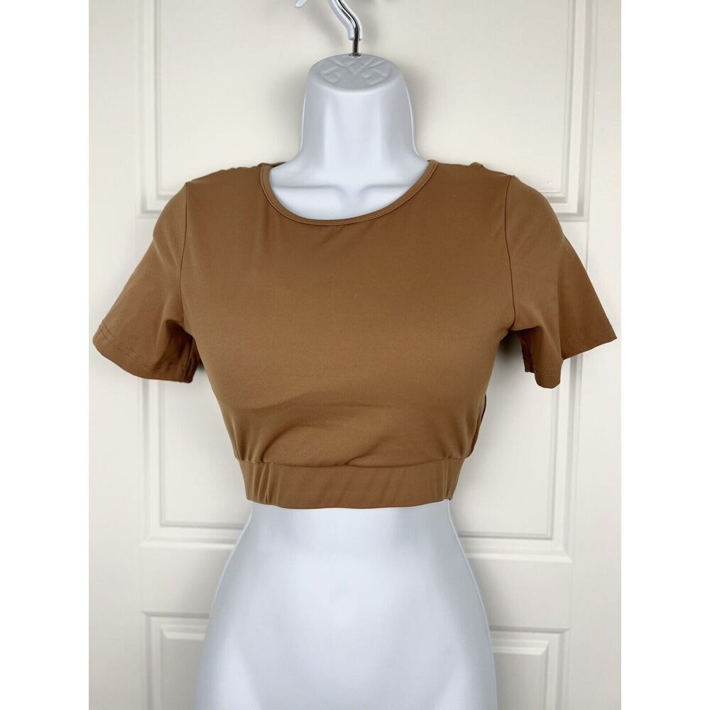 PrettyLittleThing Sport Crop Top Size S Cocoa Brown Short Sleeve Open Back